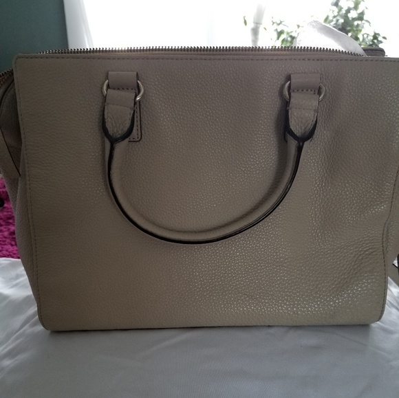 Kate Spade purse - Picture 3 of 8